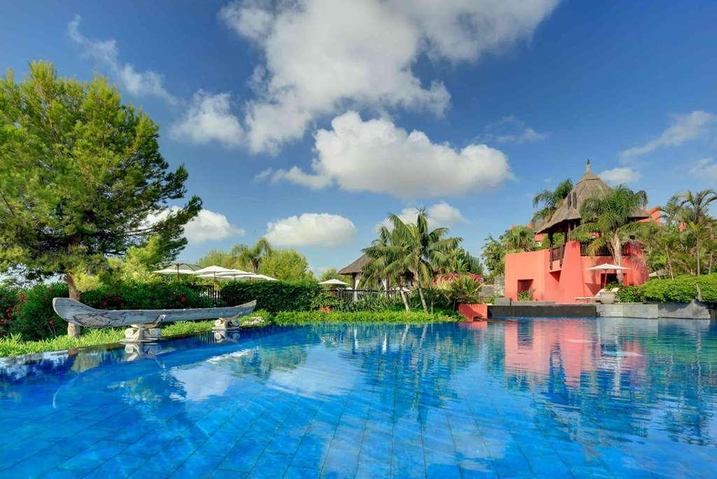Asia Gardens Hotel & Thai Spa, A Royal Hideaway Hotel Finestrat Tiện nghi bức ảnh The pool at the resort
