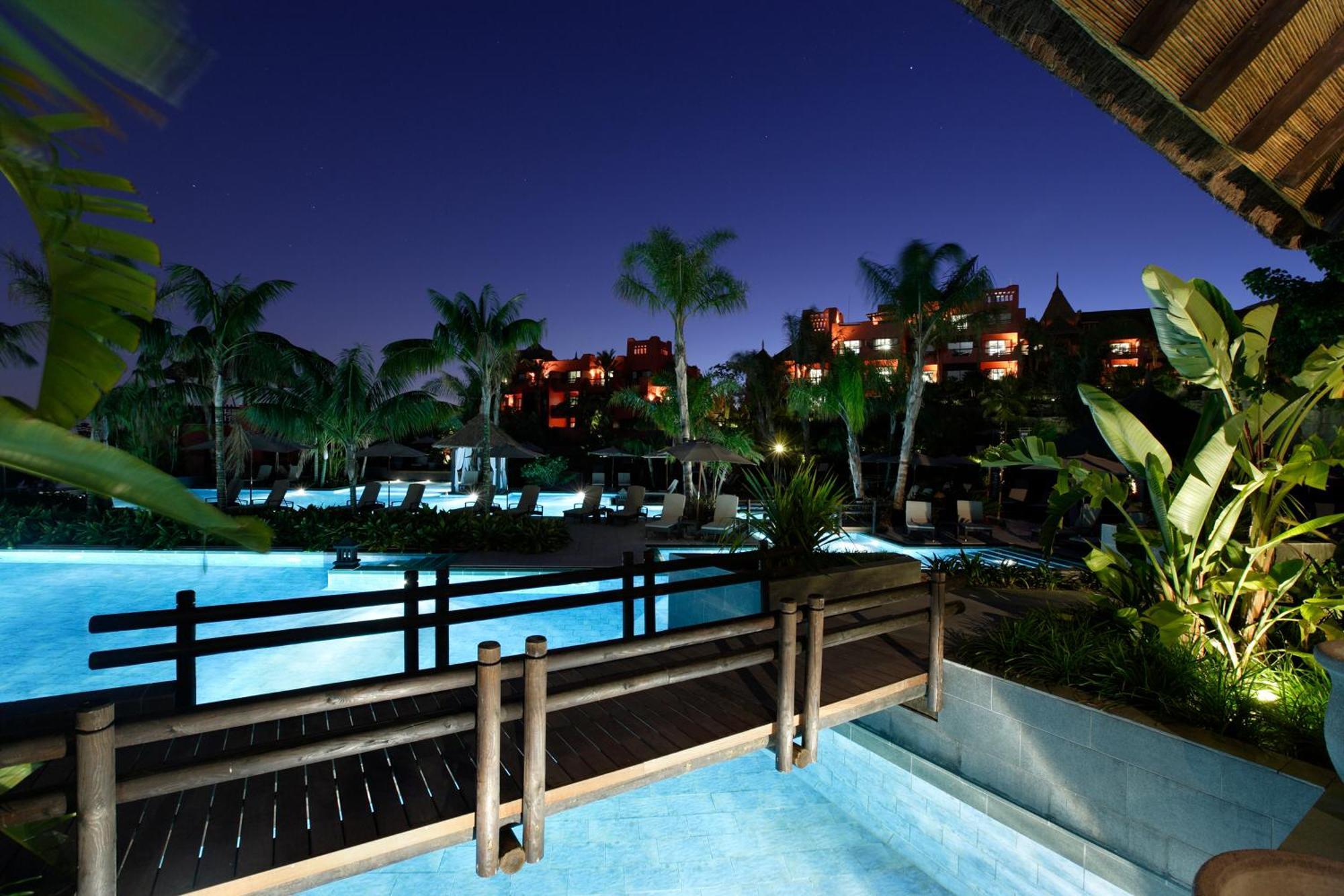 Asia Gardens Hotel & Thai Spa, A Royal Hideaway Hotel Finestrat Ngoại thất bức ảnh Hard Rock Hotel