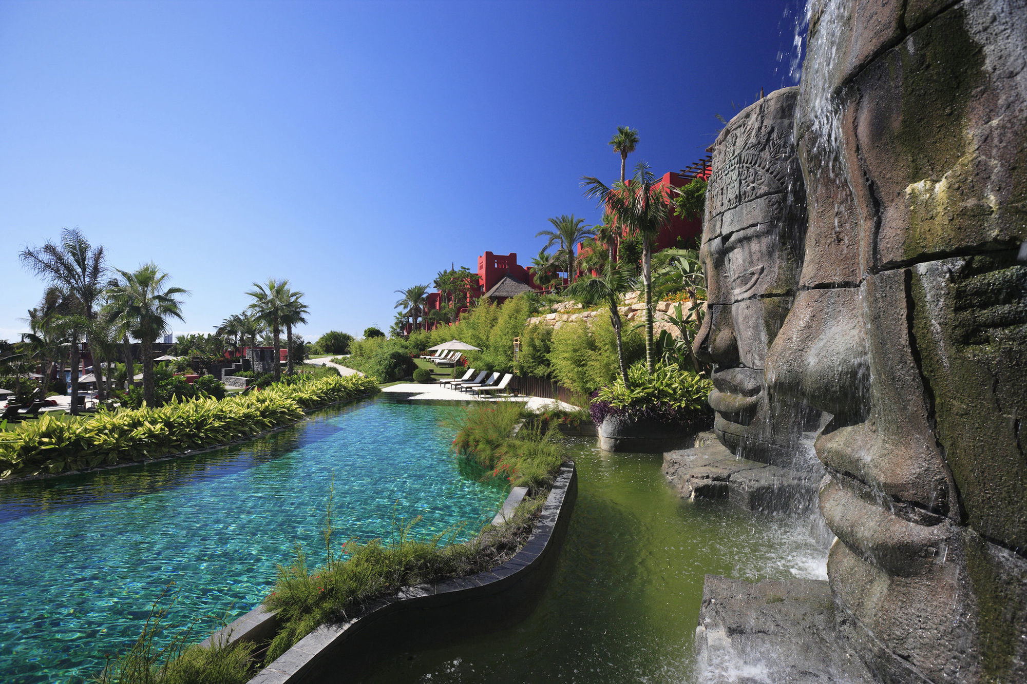 Asia Gardens Hotel & Thai Spa, A Royal Hideaway Hotel Finestrat Tiện nghi bức ảnh The pool at the Hard Rock Hotel