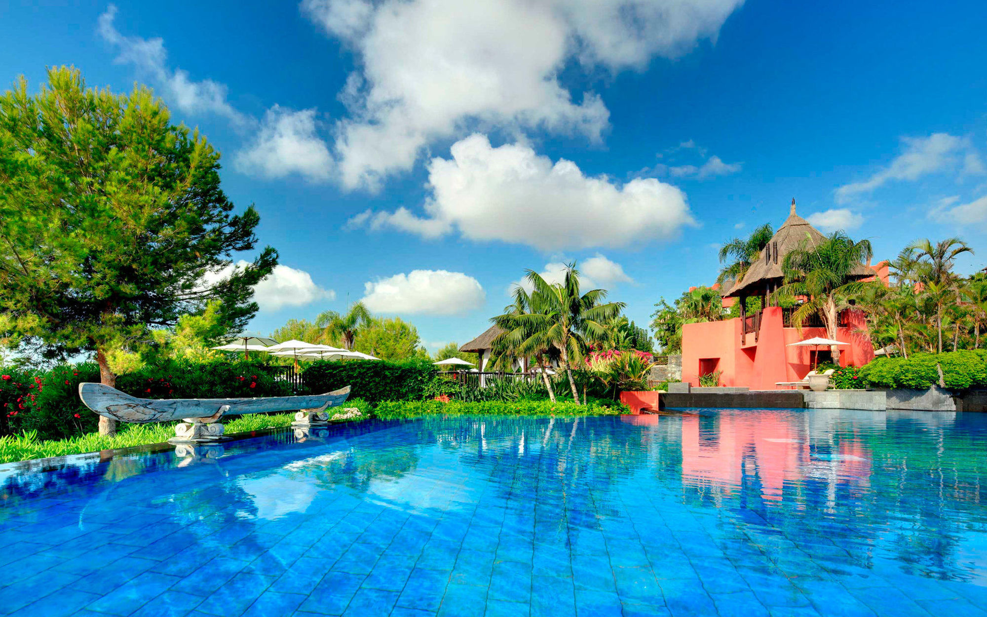 Asia Gardens Hotel & Thai Spa, A Royal Hideaway Hotel Finestrat Tiện nghi bức ảnh The pool at the resort