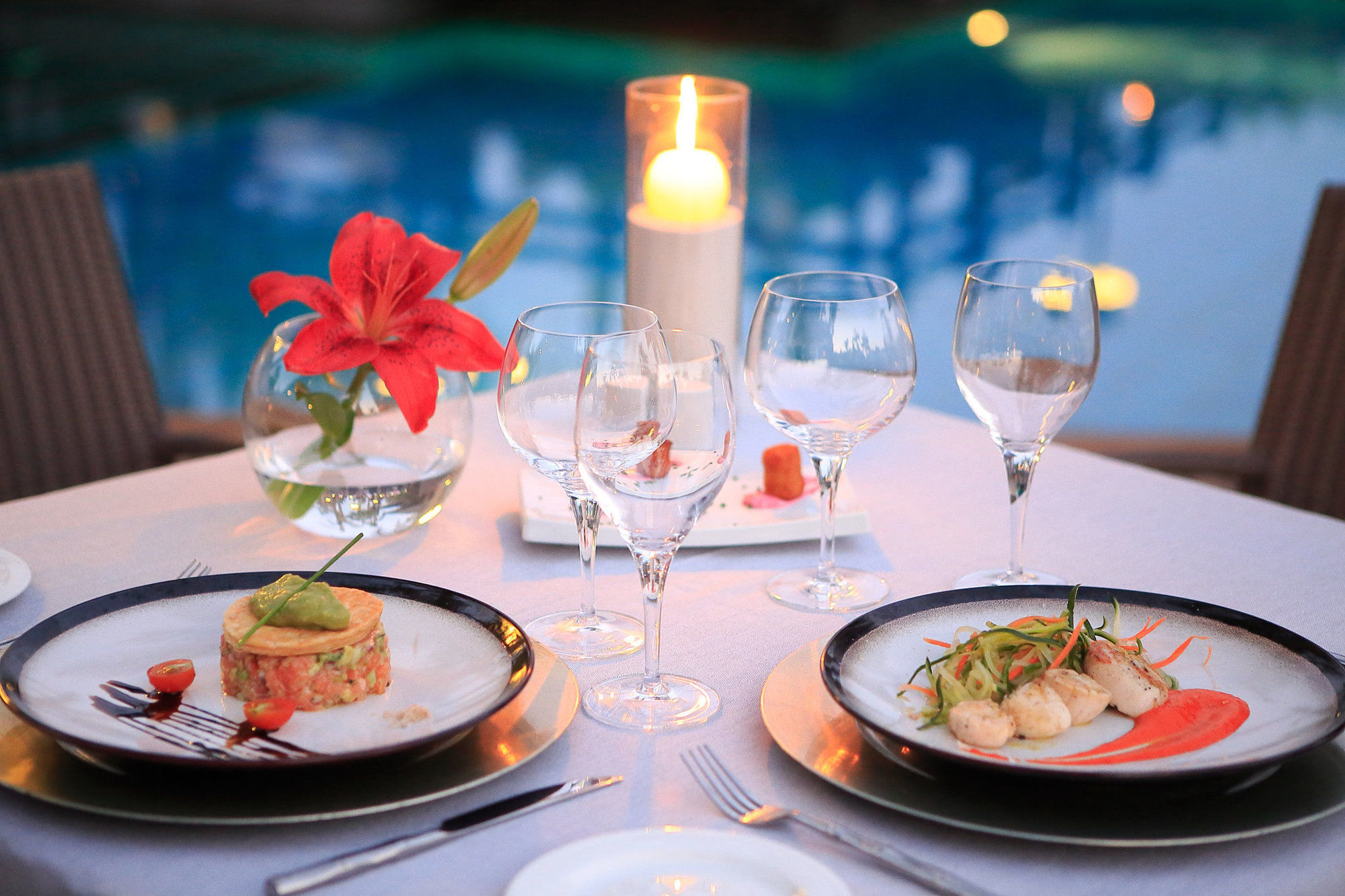 Asia Gardens Hotel & Thai Spa, A Royal Hideaway Hotel Finestrat Ngoại thất bức ảnh A dinner table at a restaurant